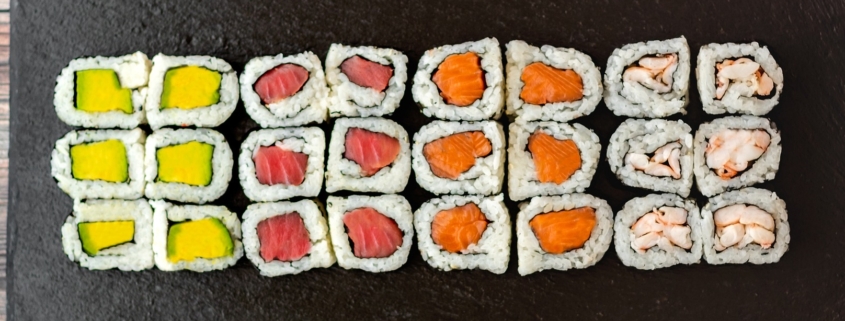 Sushi - leckeres Essen in Algen eingewickelt
